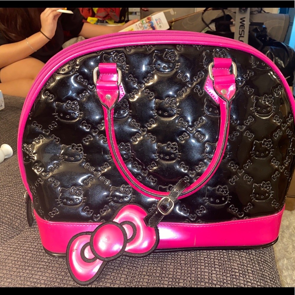 Hello kitty purse
